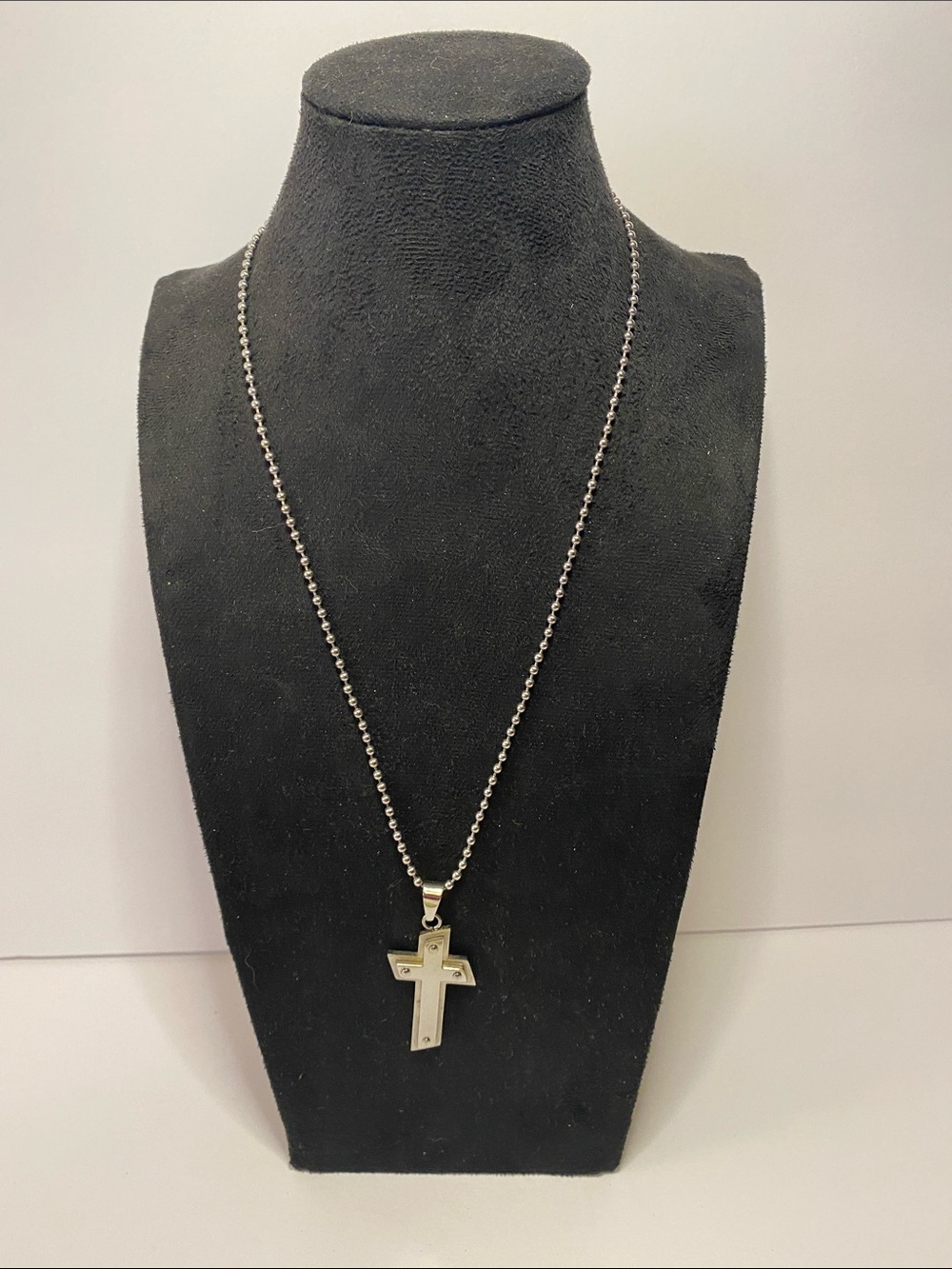 Silver cross necklace